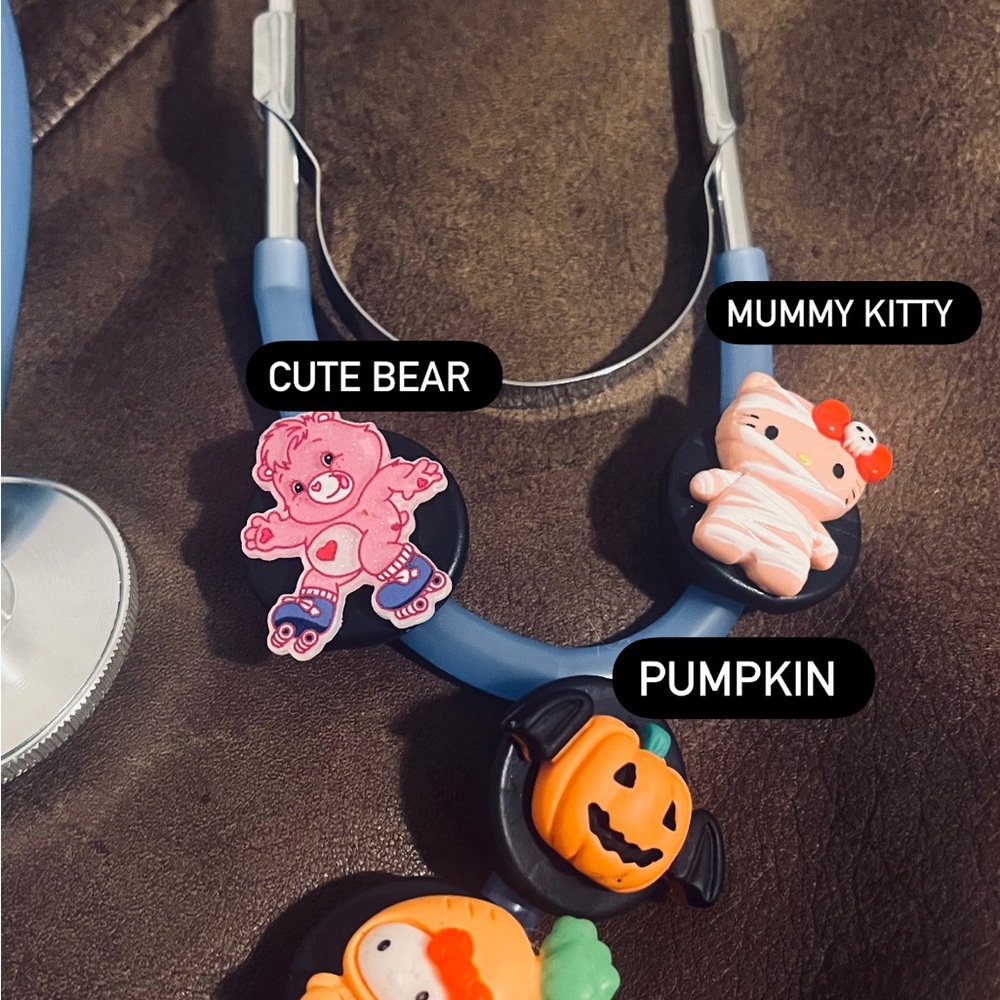 Stethoscope charm - Picture 3 of 3